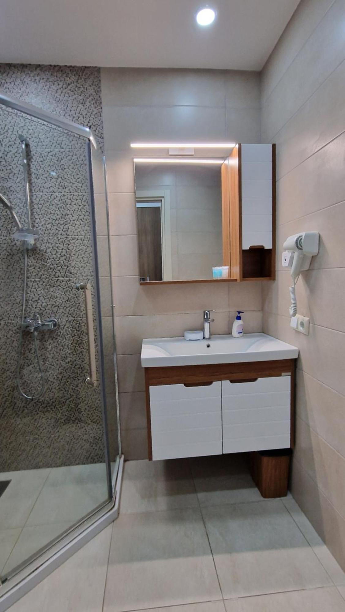 Your Beach Tower Батумі Номер фото