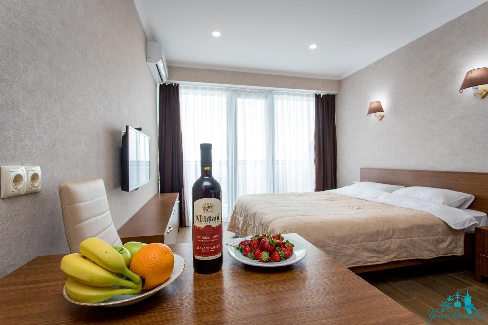 Your Beach Tower Батумі Номер фото
