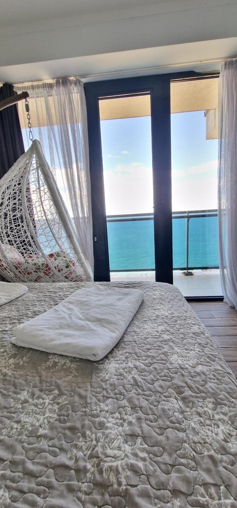 Your Beach Tower Батумі Номер фото