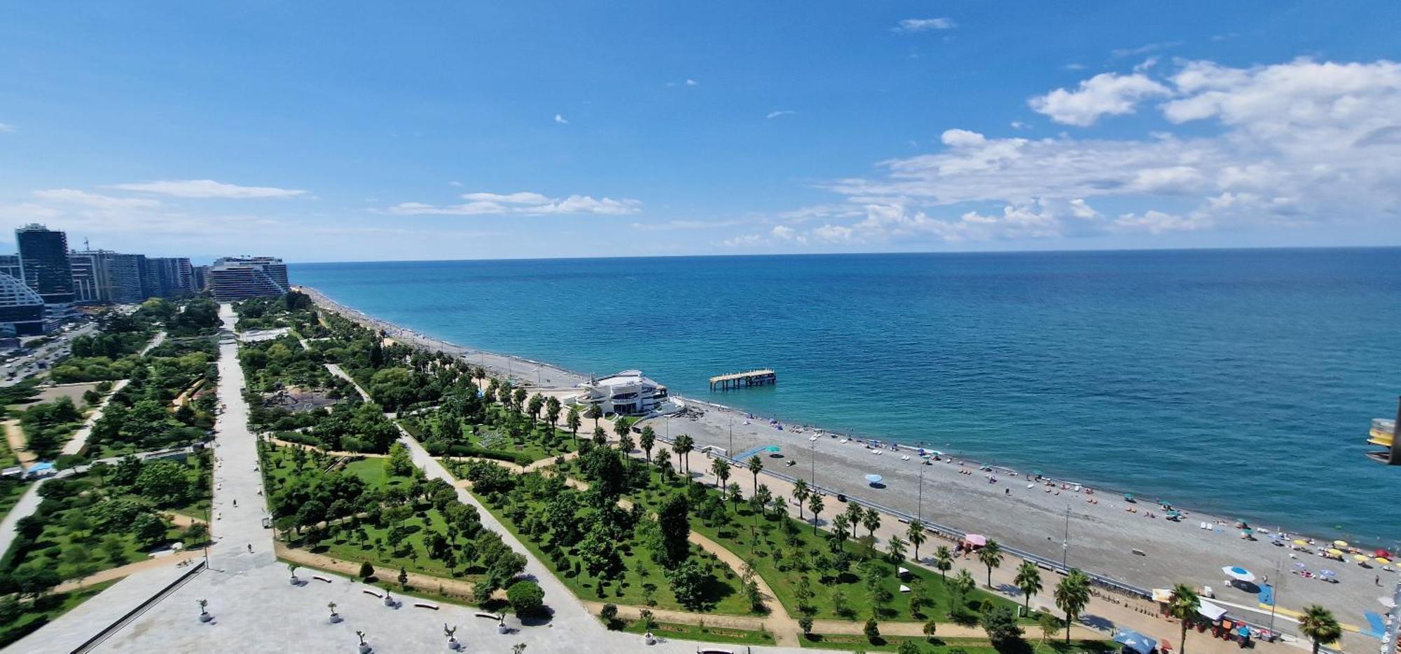 Your Beach Tower Батумі Номер фото